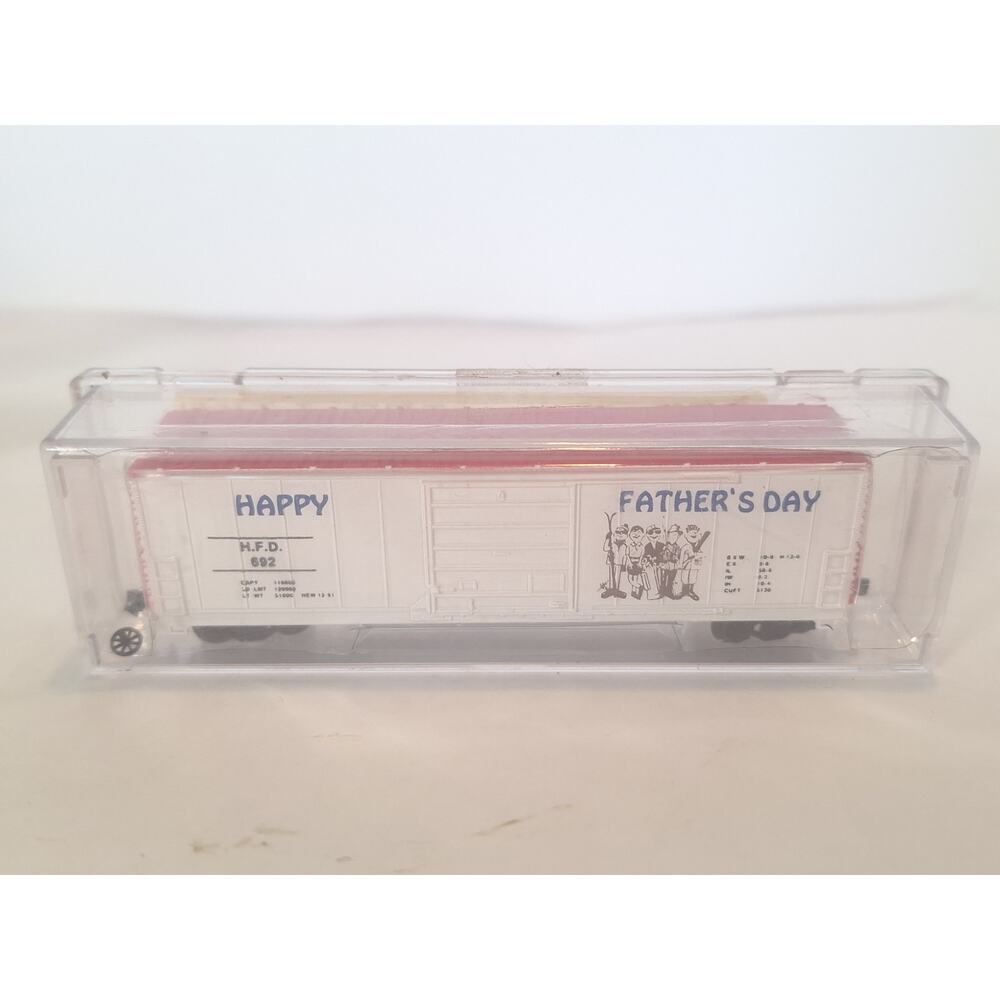 Bev-Bell Life-Like N Scale Happy Father’s Day Holiday Boxcar #692 Unplayed